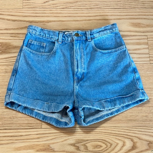 AMERICAN APPAREL regular wash high waisted jeans shorts - Picture 1 of 2